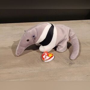 1997/1998 Ants the Anteater TY Beanie Baby [ Read Details ]